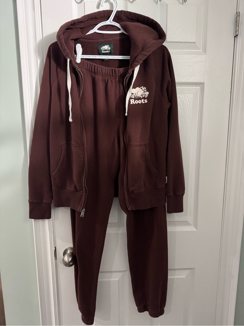 Roots Women's Burgundy Hooded Zip Sweater and Sweatpants Set